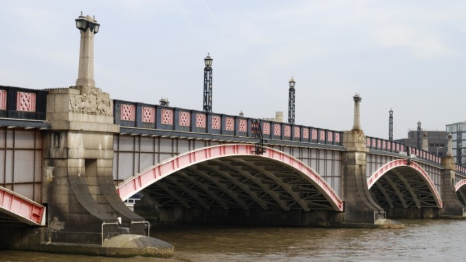 lambeth-bridge