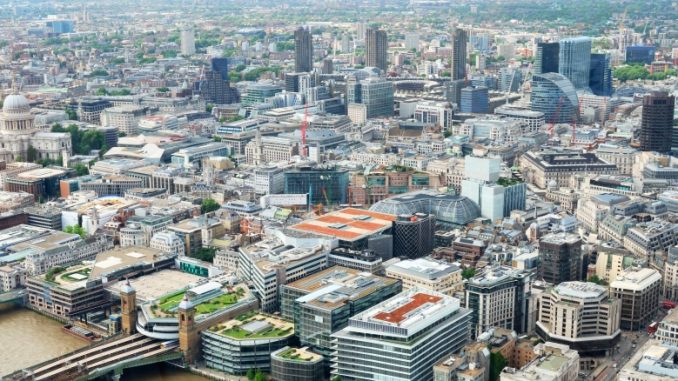 london-skyline-am-tag