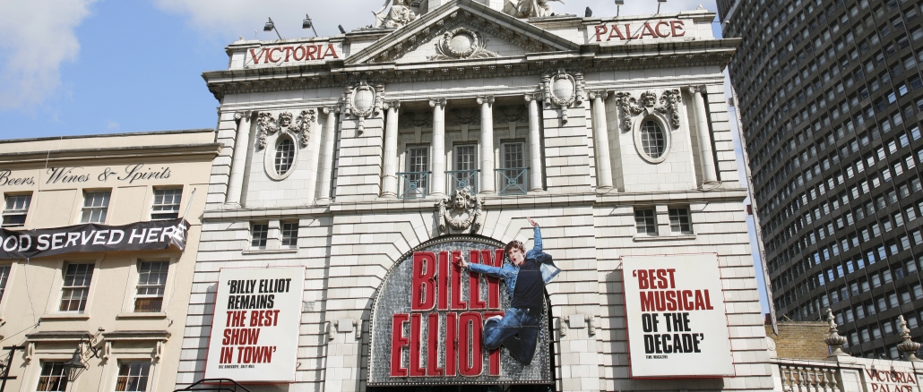 victoria-palace-theatre-london - London